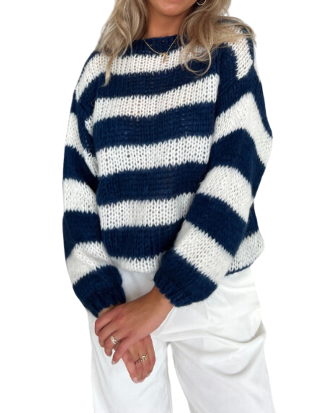 "Louisa | Pull en tricot rayé" peut être reformulé en "Louisa | Pull en tricot à motif rayé".