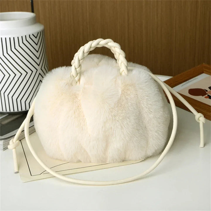 Blesilda | Sac à main en peluche avec poignée tressée