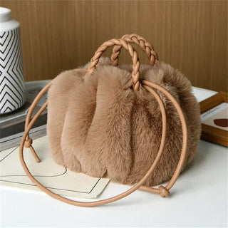 Blesilda | Sac à main en peluche avec poignée tressée