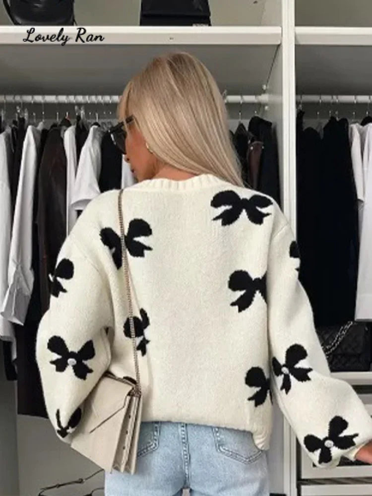 Annabel | Pull élégant avec fermeture en dentelle