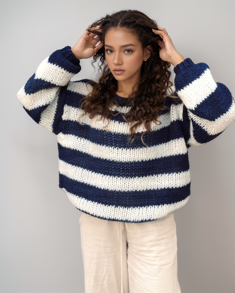 "Louisa | Pull en tricot rayé" peut être reformulé en "Louisa | Pull en tricot à motif rayé".