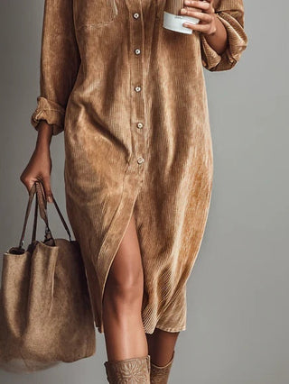 Marrie | Robe midi en velours côtelé avec patte de boutonnage