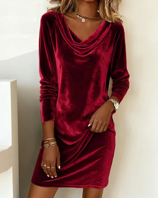 Jillian | Robe mini en velours à manches longues