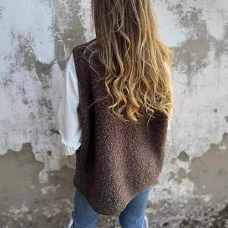 Julietta | Gilet sans manches avec boutons et en version chaude