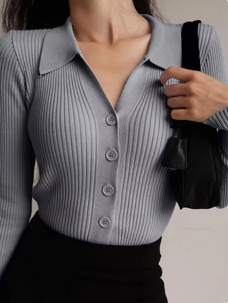 Nicole | Pull avec col boutonné et décolleté en V